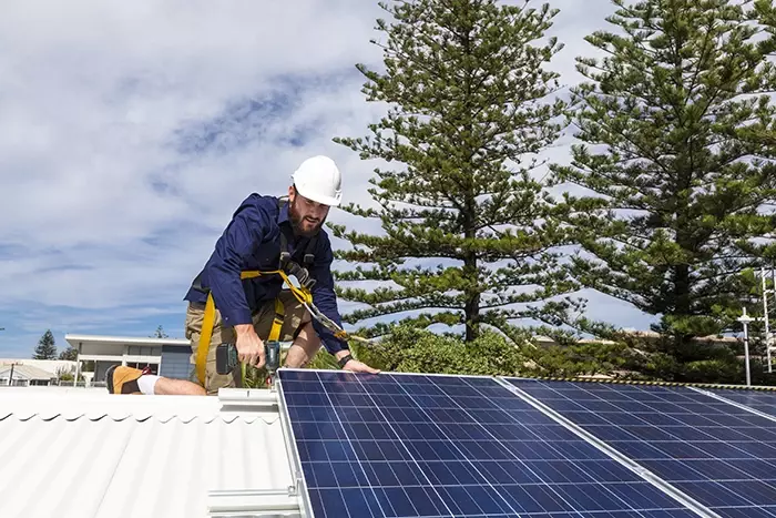 how solar panel installation works